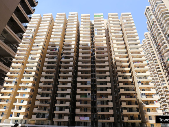 Gaur City 14th Avenue