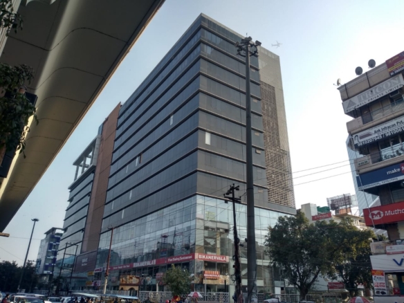 Wave Silver Tower Retail Shop For Sale